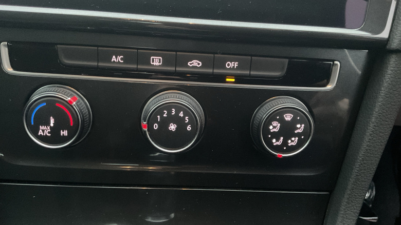 Volkswagen Golf 1.4 TSI SE [Nav] 5dr Petrol Hatchback